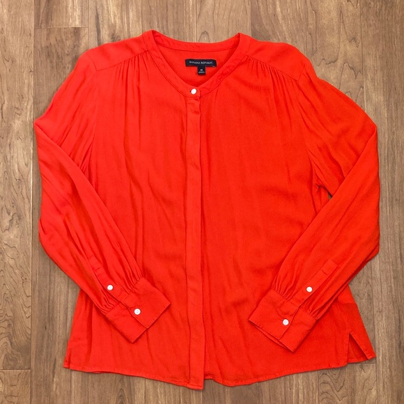 Banana Republic Tops - Banana Republic Vibrant Red Blouse Women’s Medium